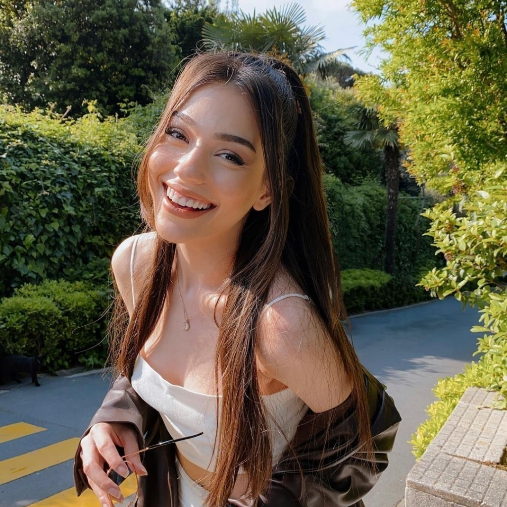 2 Word Captions For Instagram